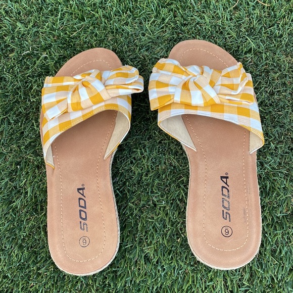 Soda Yellow Checkered Sandals - Picture 2 of 5
